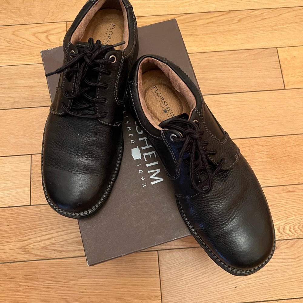 Florsheim ComforTech Black Leather Lace up Oxford shoes men’s size 8 1/2.